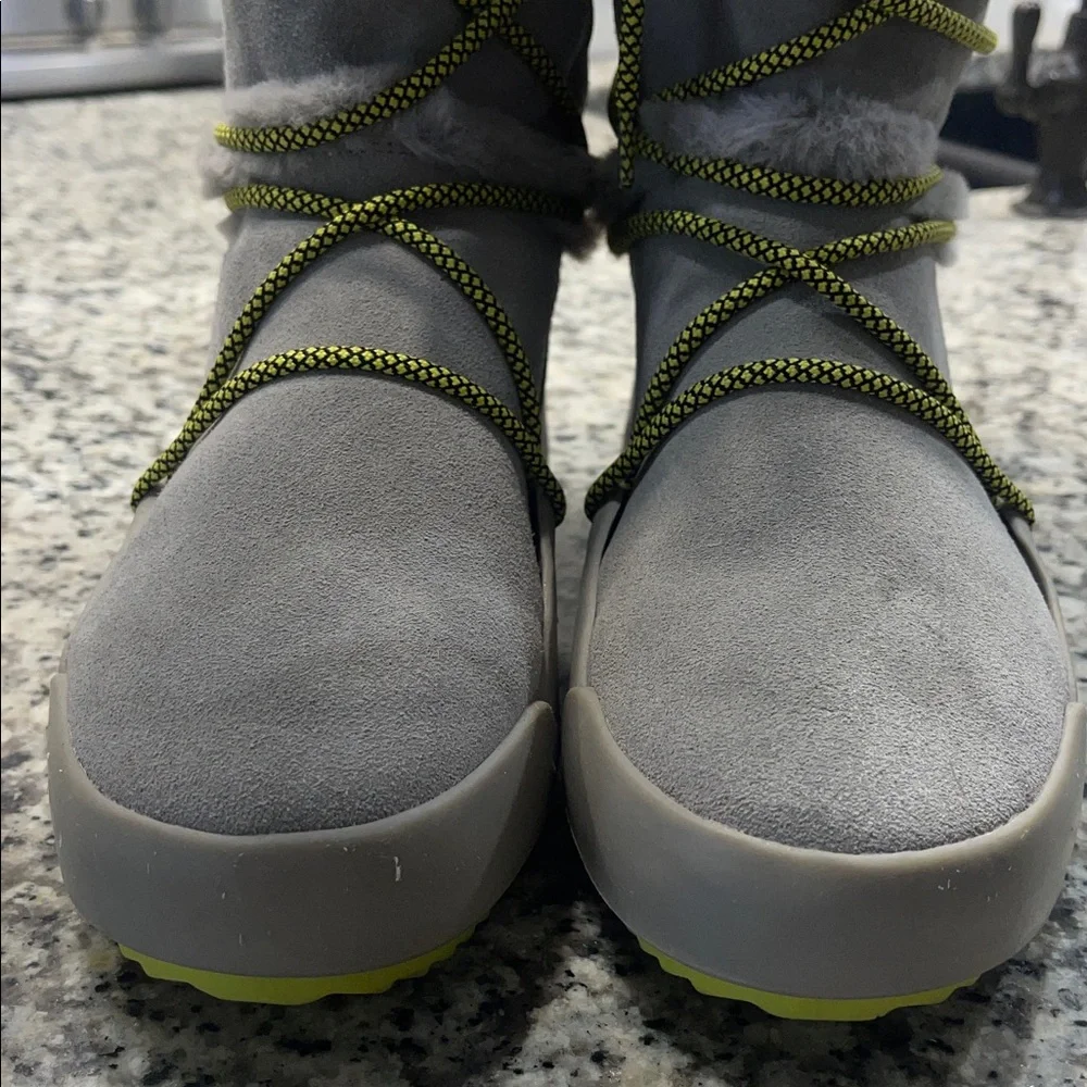 Baretraps Danney Women's Water Resistant Winter Boot Gray and Green Size 8 - Picture 8 of 17